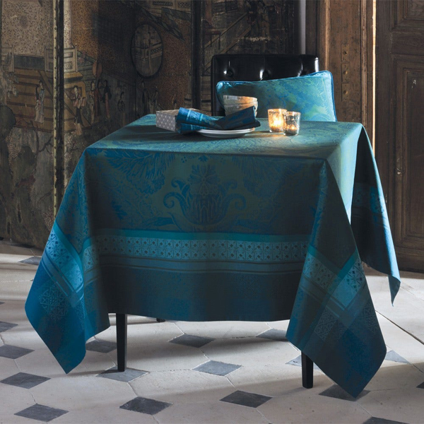 emerald green tablecloth