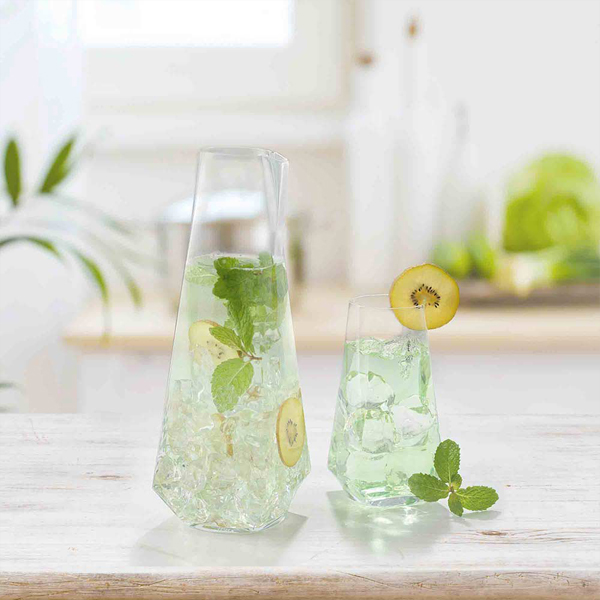 infiniti glass